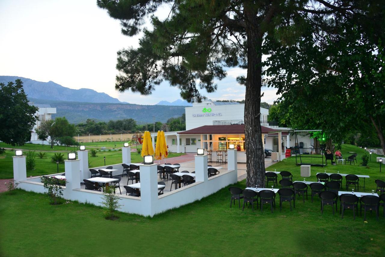 Dream Town Hotel&Restaurant Kemer Esterno foto