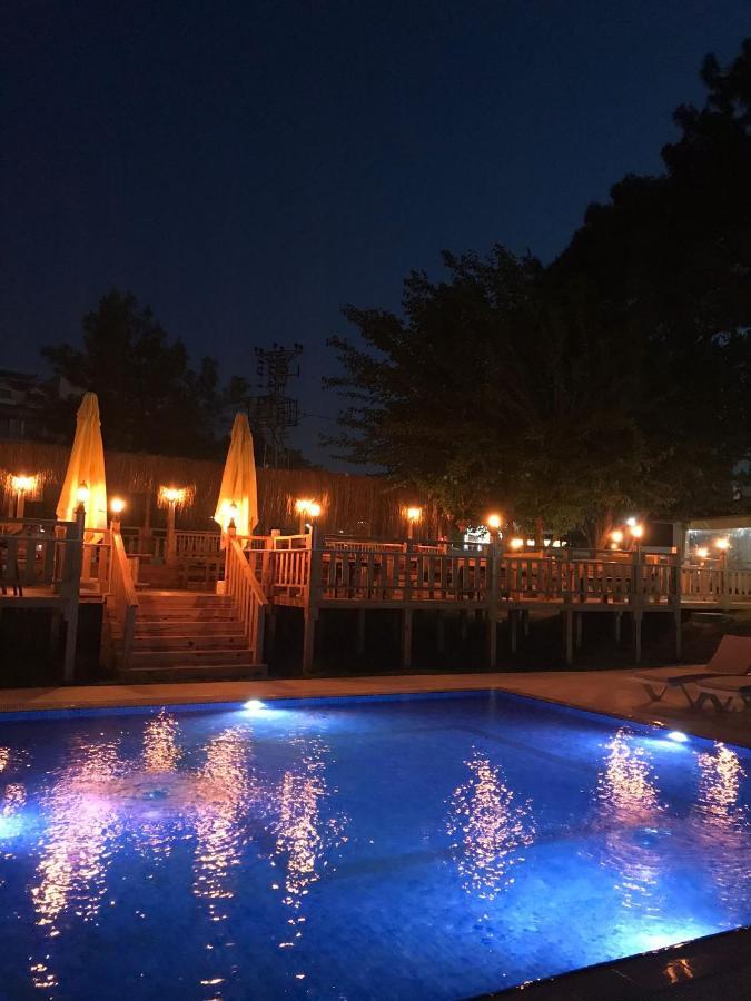 Dream Town Hotel&Restaurant Kemer Esterno foto